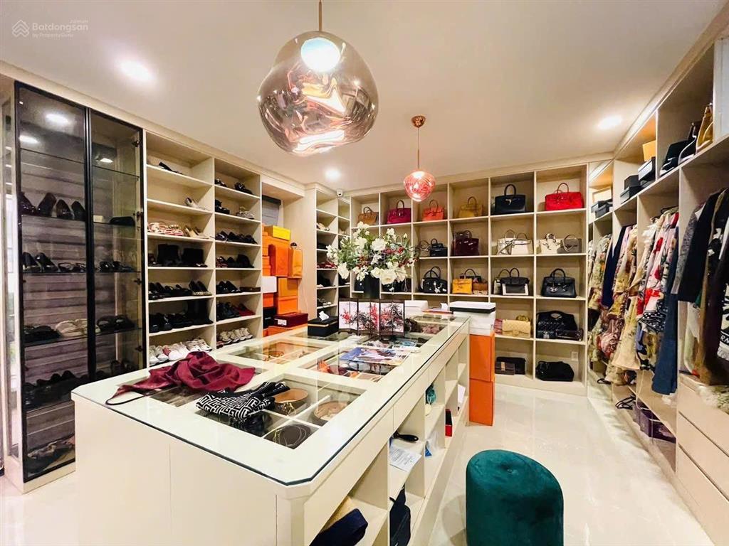 Chủ giảm giá bán biệt thự 5 tầng 400m2 sử dụng 30,6 tỷ tl. ngay vòng xoay an phú quận 2.