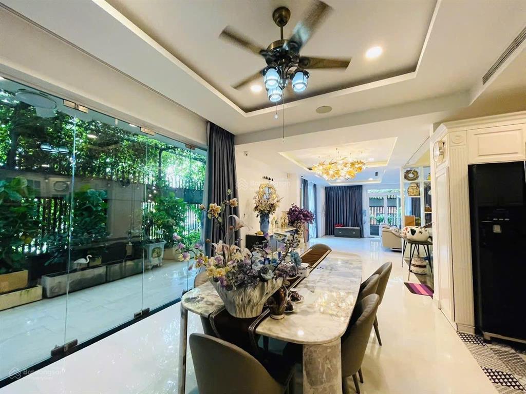 Chủ giảm giá bán biệt thự 5 tầng 400m2 sử dụng 30,6 tỷ tl. ngay vòng xoay an phú quận 2.