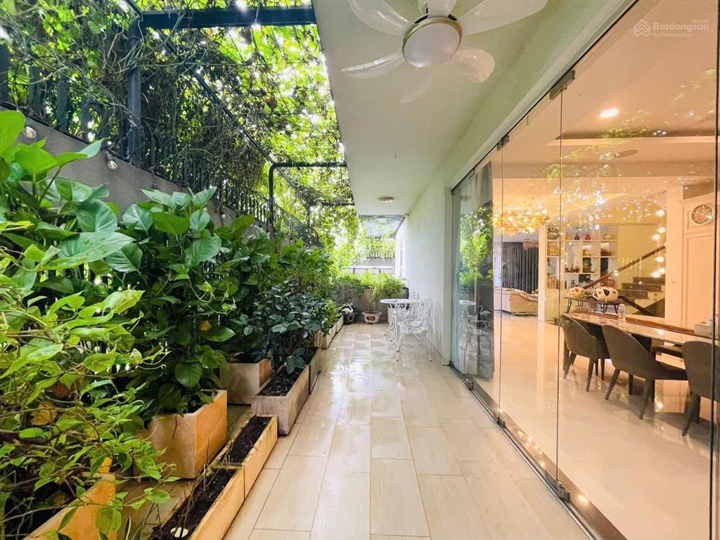 Chủ giảm giá bán biệt thự 5 tầng 400m2 sử dụng 30,6 tỷ tl. ngay vòng xoay an phú quận 2.