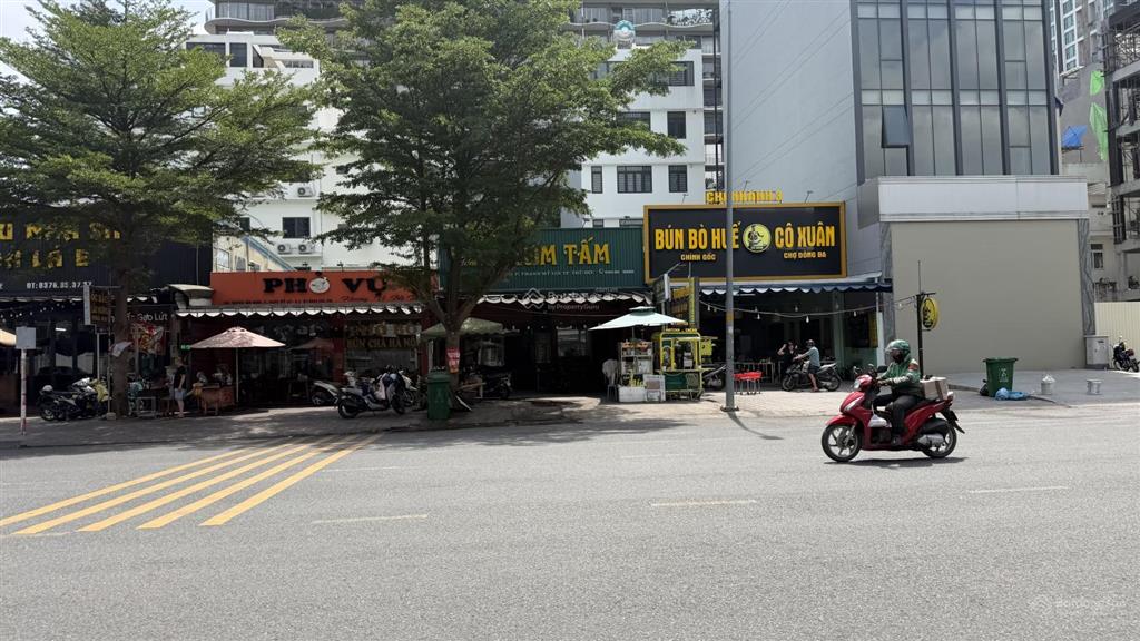 Không có lô thứ 2 rẻ hơn. chủ ngộp gửi bán gấp 160m2 xây được 7 tầng giá 32.2 tỷ. trương văn bang.