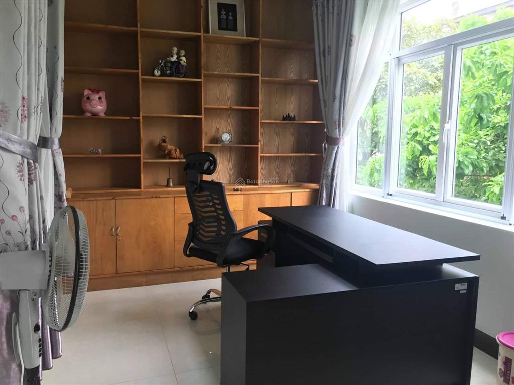 Bán căn nhà 4 tầng full nội thất cao cấp, 400m2 sàn chỉ 29,9 tỷ. đường quốc hương, thảo điền.