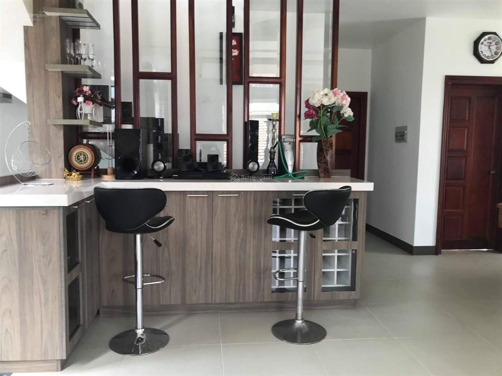 Bán căn nhà 4 tầng full nội thất cao cấp, 400m2 sàn chỉ 29,9 tỷ. đường quốc hương, thảo điền.