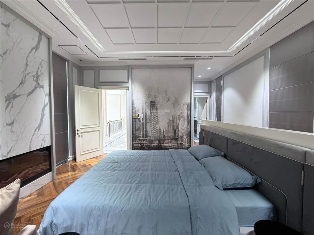 Bán căn nhà hồ bơi sân vườn cao cấp thảo điền 360m2 (14x26m) 4 tầng 62 tỷ. đường quốc hương quận 2