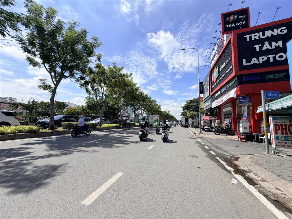 Bán tòa nhà 5 tầng dt cn 6x18m giá 52 tỷ. đang có hđt 120tr/tháng. chủ cần bán giảm mạnh.
