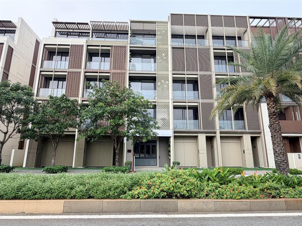 Giảm mạnh 17 tỷ từ giá mua 46 tỷ. bán nhà phố phân khu soho của kđt global city. 5 tầng full nt