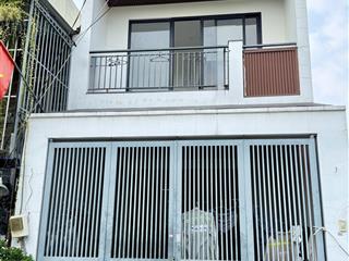 Nhà 2 tầng hướng đông nam hẻm ô tô gần phạm văn đồng