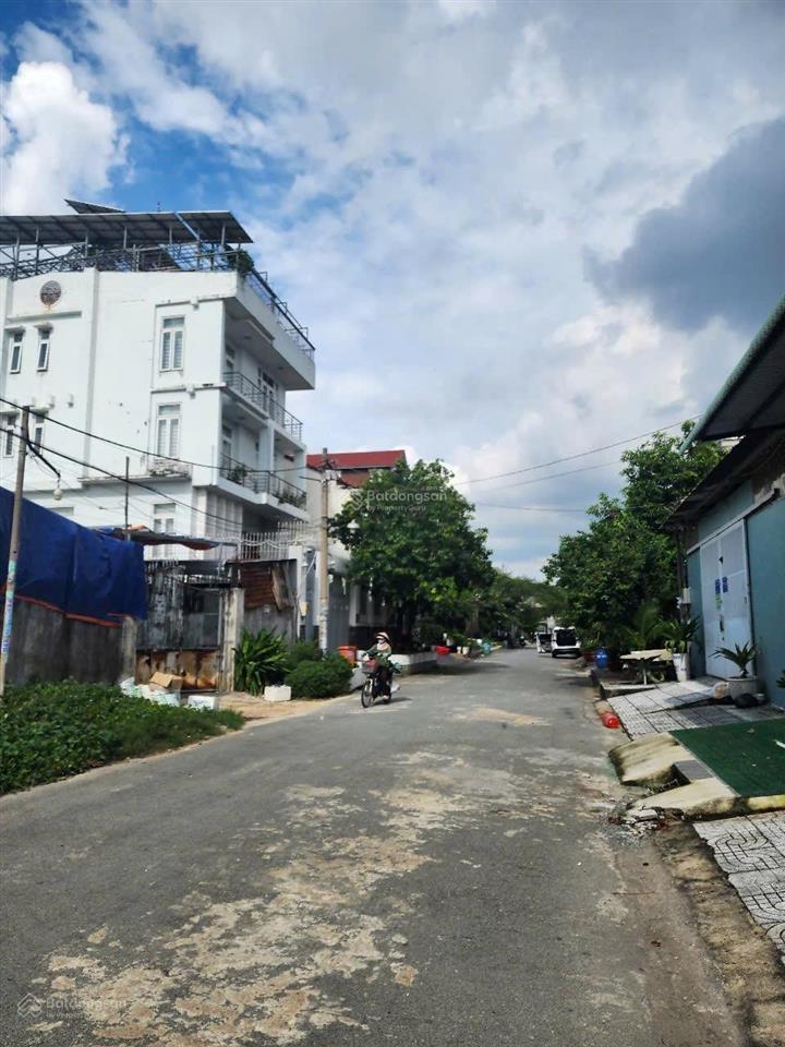 Bán 550m² đất có sẵn kho xưởng đang cho thuê, quốc lộ 13, hiệp bình phước, thủ đức