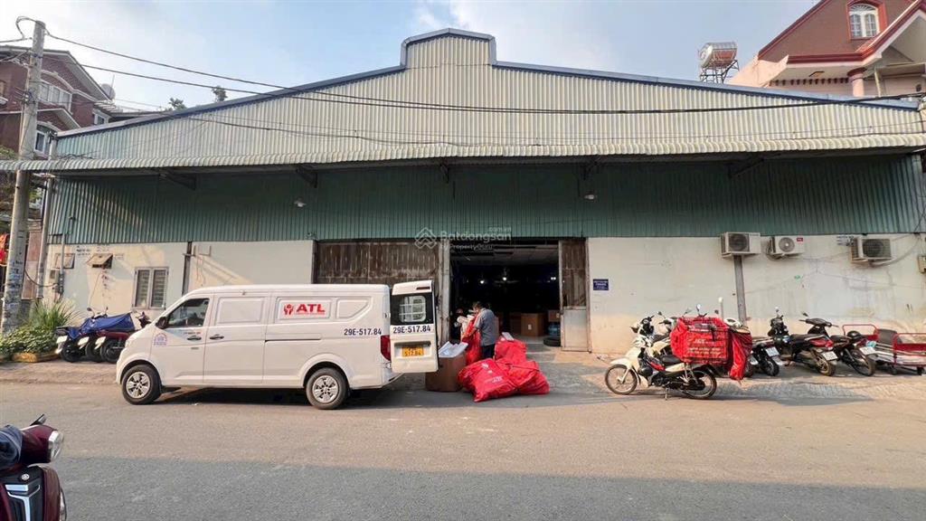 Bán 550m² đất có sẵn kho xưởng đang cho thuê, quốc lộ 13, hiệp bình phước, thủ đức