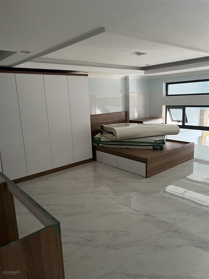 Cho thuê nhà dạng phòng dịch vụ đầy đủ tiện nghi 25m2 giá 45 tr/th,  0915 698 ***