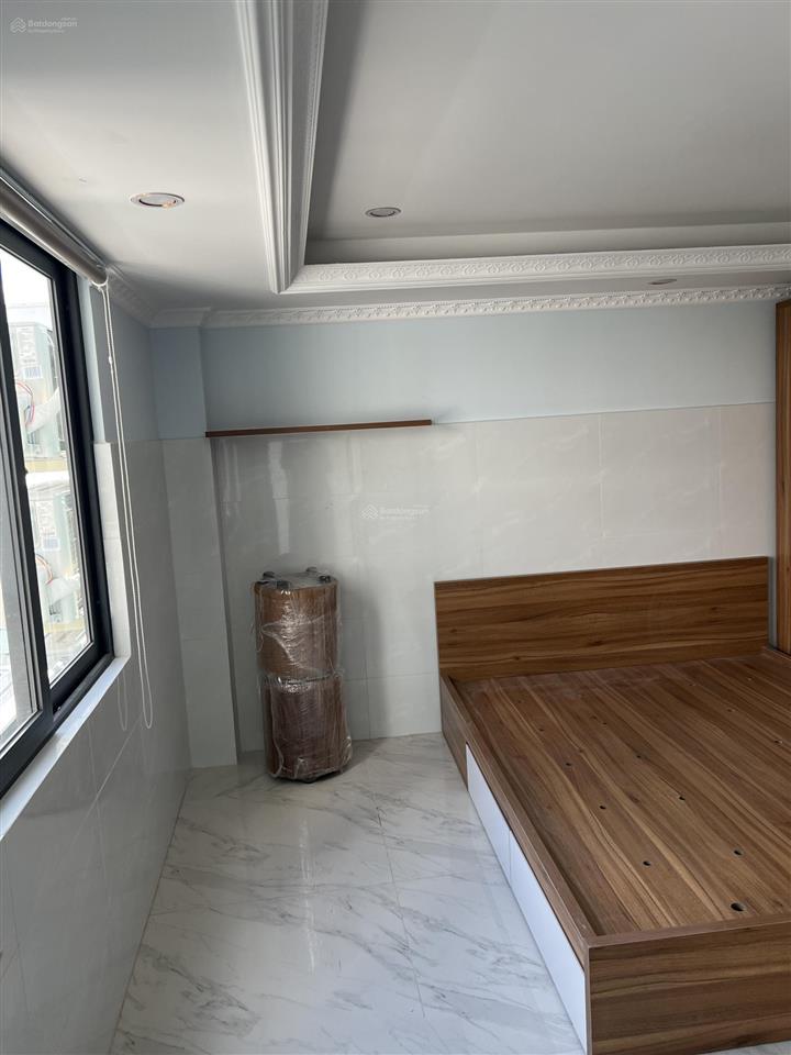 Cho thuê nhà dạng phòng dịch vụ đầy đủ tiện nghi 25m2 giá 45 tr/th,  0915 698 ***
