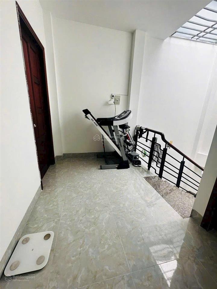 Bán nhà hẽm xe hơi phường bình trưng
tây.diện tích 50.1m 1 trệt 2 lầu giá 7.4 tỷ còn tl 0915 698 ***