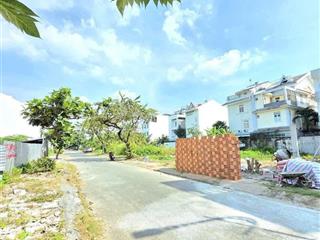 E chuyên bán đất nền đông thủ thiêm, duy nhất 2 lô có sổ diện tích 8x22m giá 105 tr/m  0915 698 ***