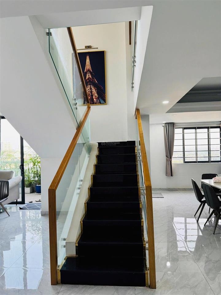 Bán căn penhouse homyland 1 ngay mặt tiền nguyễn duy trinh đã có số 227m2 4pn4wc 11 tỷ 0915 698 ***