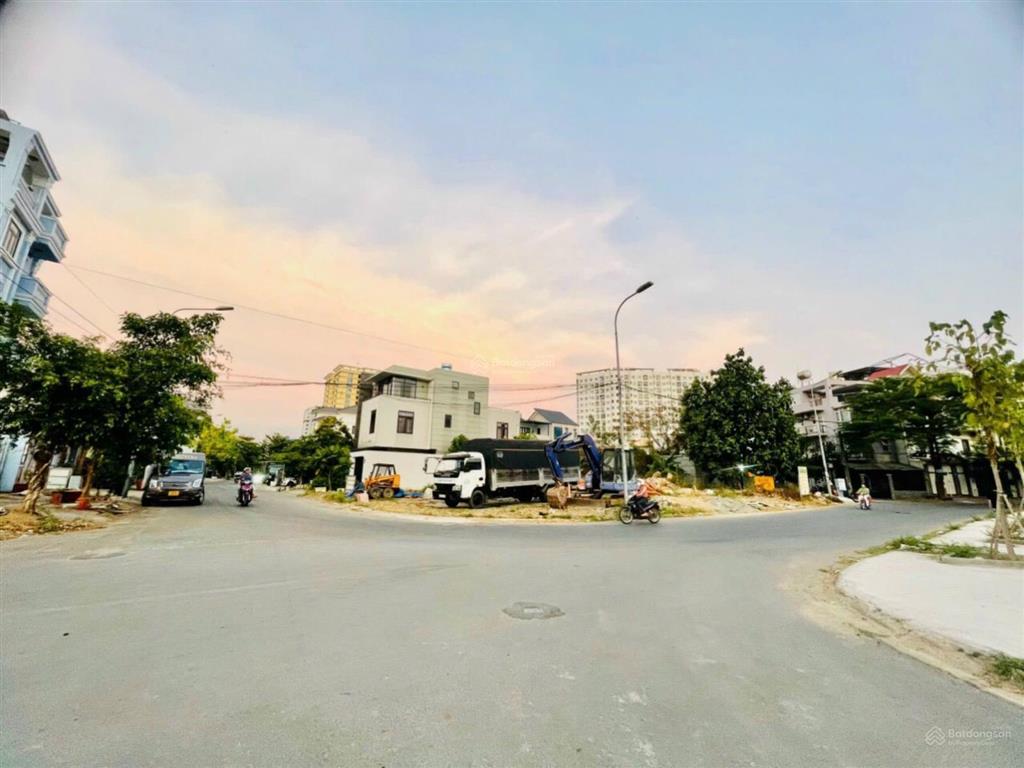 Bán lô đất dự án mười mẫu phường bình trưng đông q2 diện tích 5x20m giá 11,8 tỷ  0915 698 ***