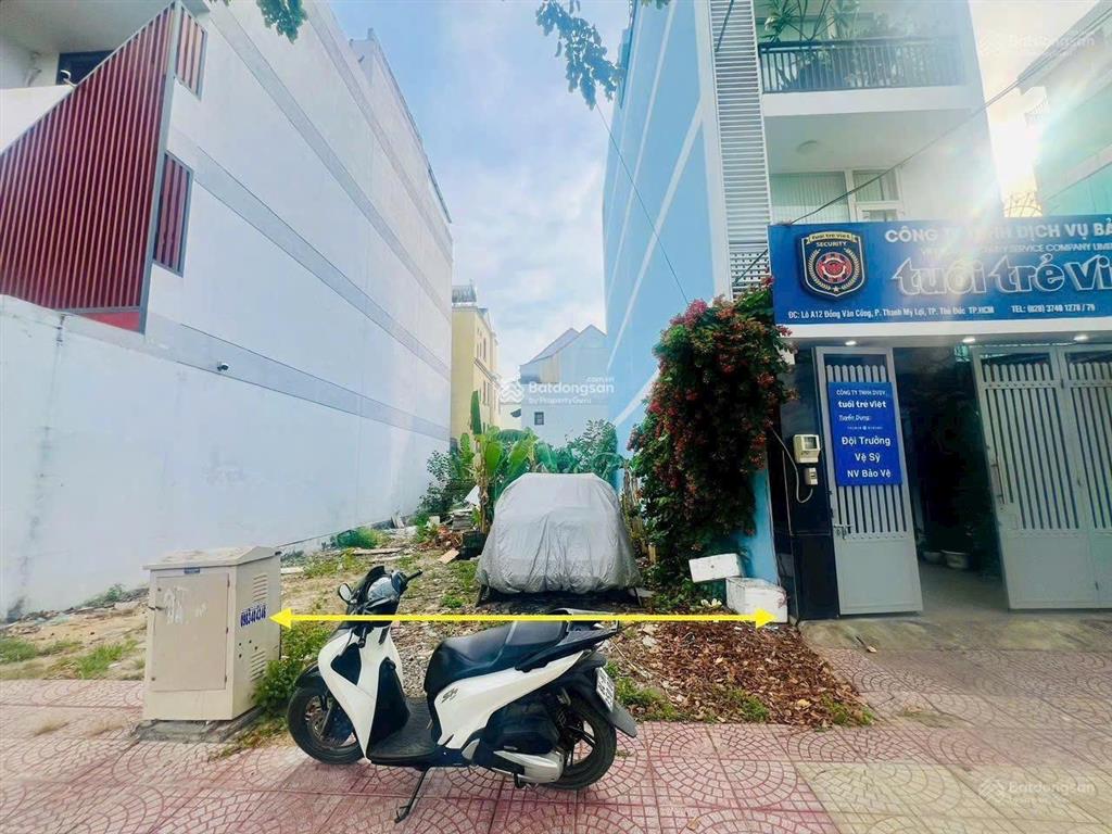 Bán đất mặt tiền đồng văn cống diện tích 98.9m ngang 4,5 m giá 16,3 tỷ  0915 698 ***