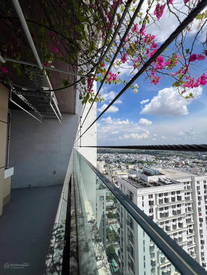 Bán nhanh căn penhouse duplex la asstoria ngay mặt tiền nguyễn duy trinh giá 13 tỷ  0915 698 ***