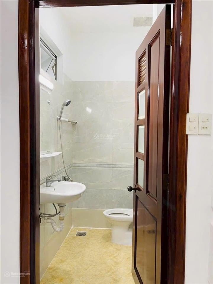 Bán nhà mặt tiền đường 39,1 trệt 2 lầu giá 11.7 tỷ còn tl.đoạn đường kinh doanh sầm uất 0915 698 ***