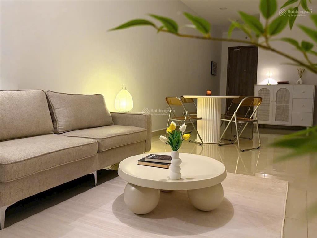 Cho thuê căn hộ la astoria, mặt tiền nguyễn duy trinh, 2pn, 1wc, full nội thất.  0915 698 ***