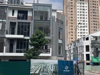 Bán nhà phố thương mại uni complex,p.bình dương, tp.hồ chí minh,1t2l/260m2 , nh hỗ trợ 75%