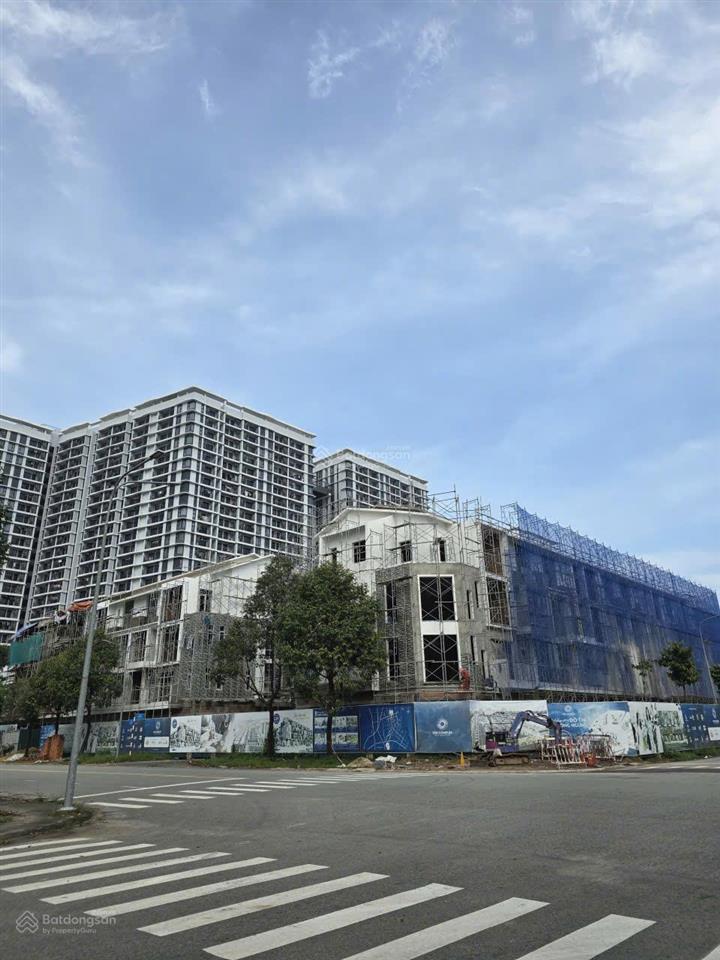 Nhà phố uni complex ngay trung tâm p. bình dương tp. hcm, 95m2/1t  2l/shr/ ngân hàng cho vay 75%