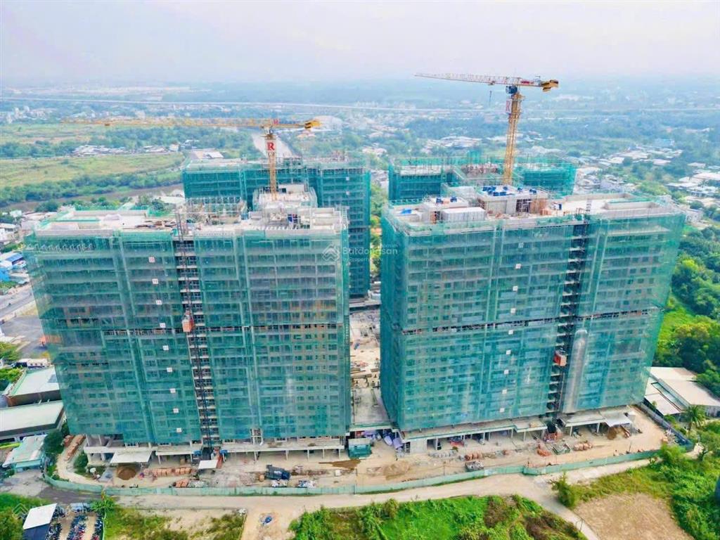 Sở hữu căn hộ 52.64m2 ban công dài view hồ bơi chỉ 4tỷ2 (all in)  thanh toán 30% nhận nhà