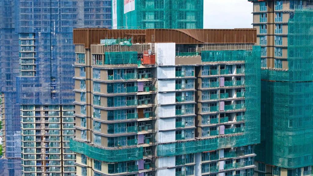 Chính chủ cần bán căn 1pn 52m2 tháp a5 tầng cao  view nội hồ bơi.  0937 799 ***