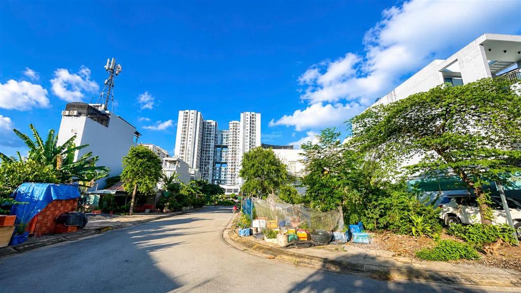 Bán lô góc kdc lan phương phường tam bình ngay vđ 2 vòng xoay gò dưa dt 135 m2(7 x 21) giá 12t (tl)