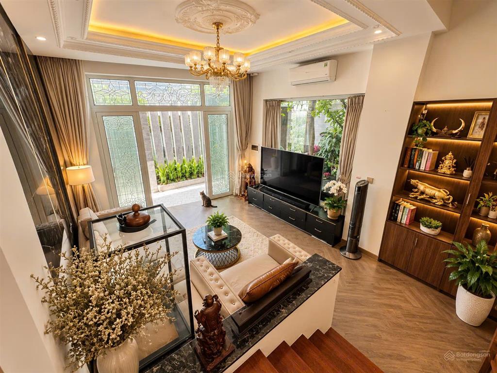 Bán villas sân vườn khu vạn xuân tam bình dt 135m2 ngang 9m nhà bao đẹp  việt 0932 683 ***
