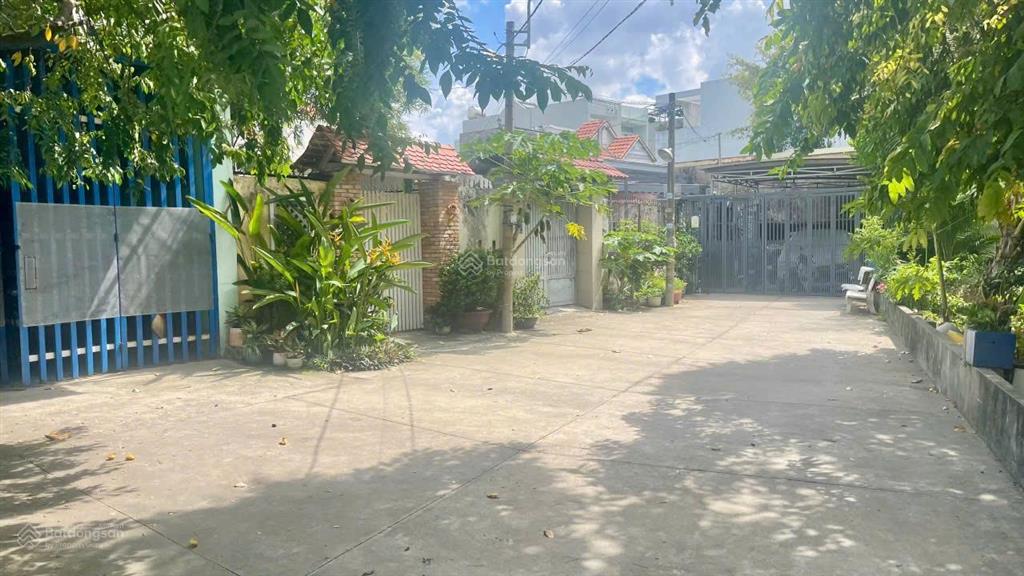 Bán gấp nhà hxh 6m đường số 12 tam bình ngay khu savico sunview town dt 136 m2 giá 7,38 tỷ (tl)