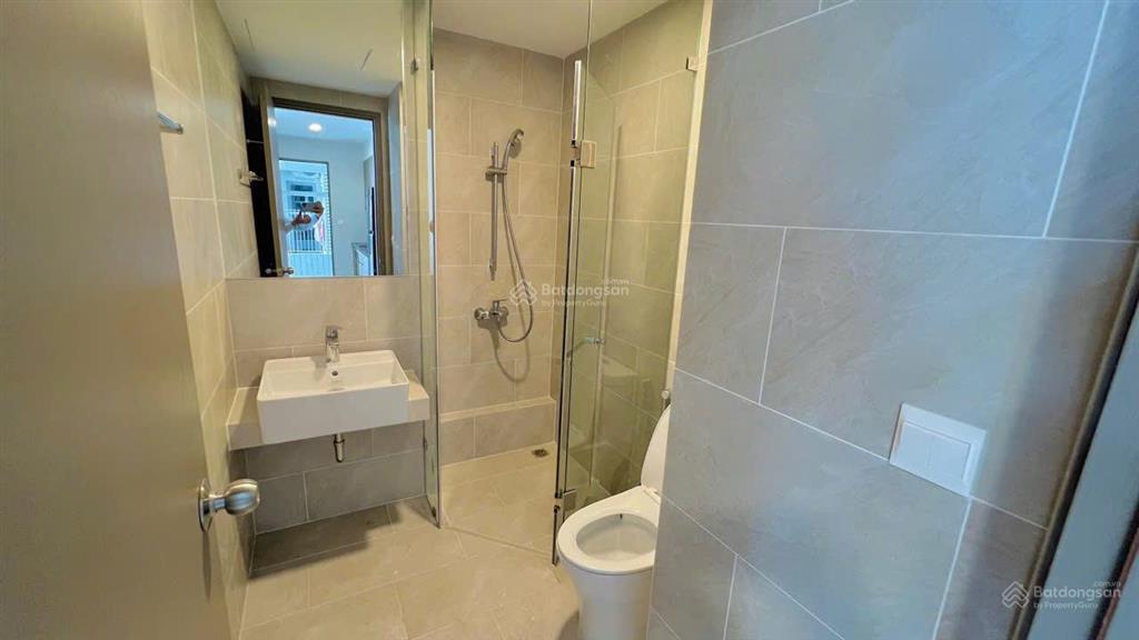 Bán gấp căn hộ westgate 69m2 giá lỗ 3,1 tỷ, một trong số ít sản phẩm tầng trung view ngoại khu