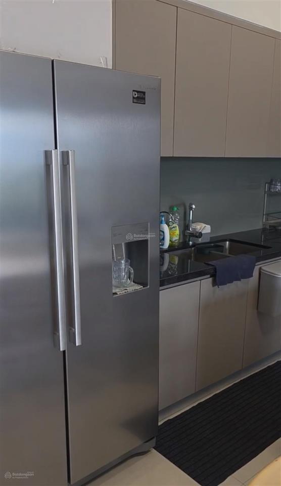 Cắt lỗ west gate 3pn  full nội thất  4.65 tỷ  vào ở ngay sổ hồng trao tay.