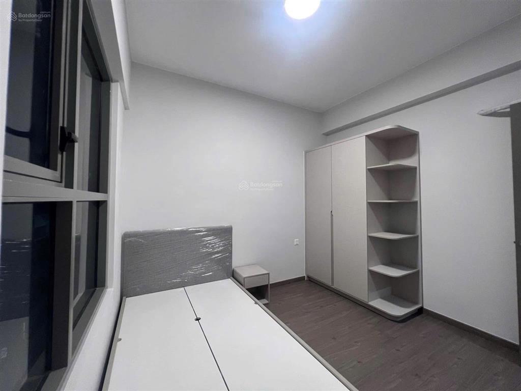 69m2 2br with balcony only 9m vnd/month at westgate