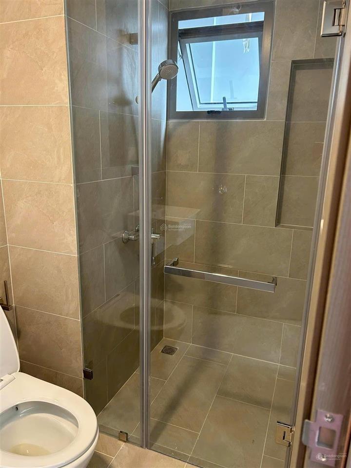 Gấp gấp cần bán westgate căn 69m2  có sổ sẵn  tầng cao  giá 3.079tỷ (102%)