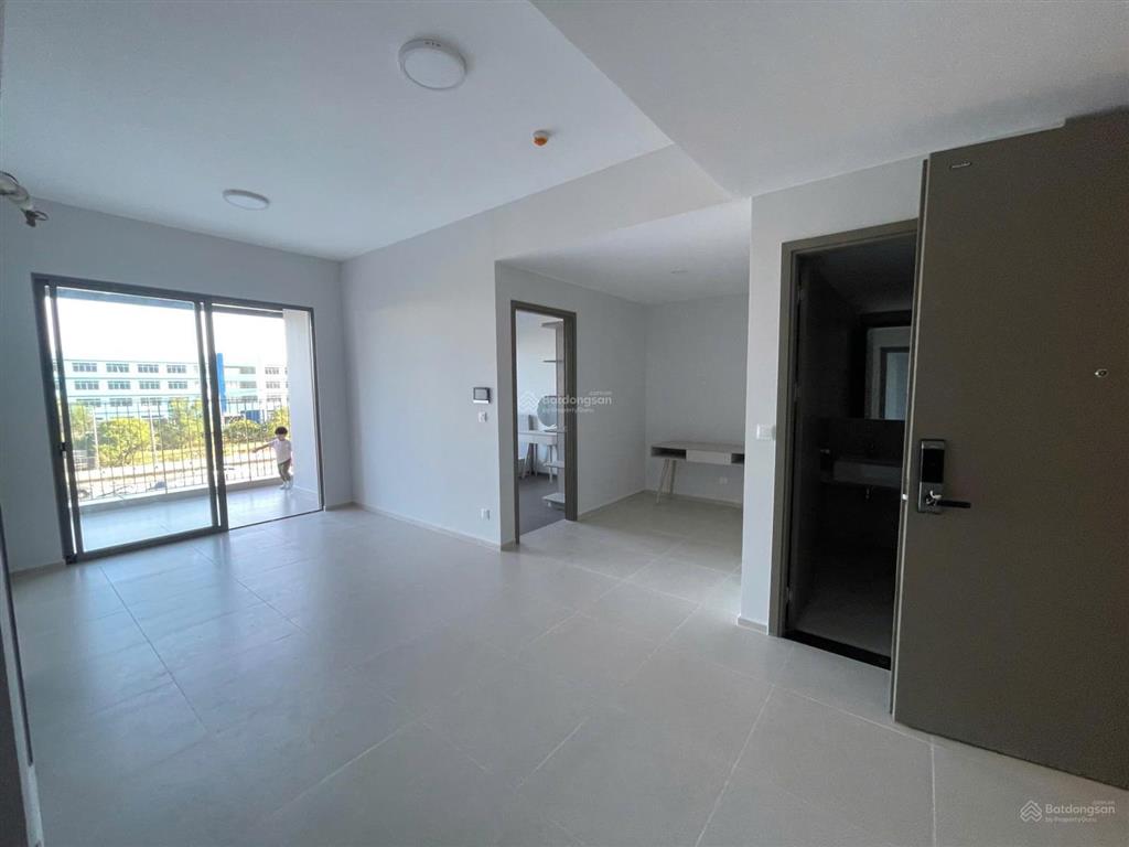 Gấp gấp cần bán westgate căn 69m2  có sổ sẵn  tầng cao  giá 3.079tỷ (102%)