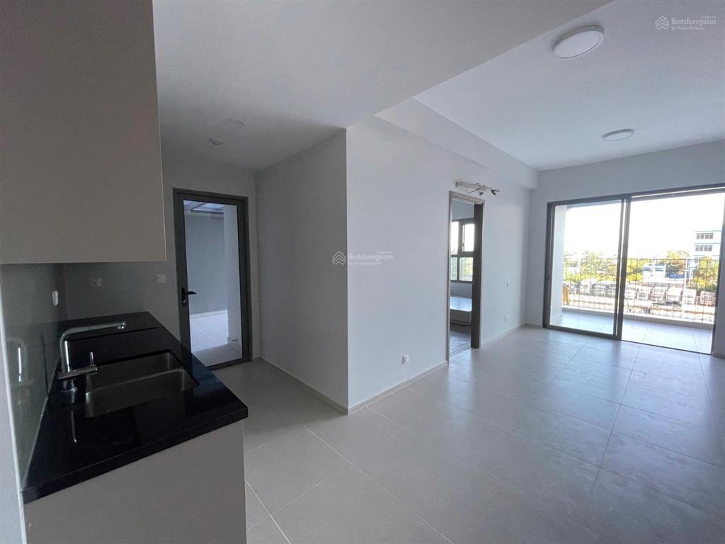 Gấp gấp cần bán westgate căn 69m2  có sổ sẵn  tầng cao  giá 3.079tỷ (102%)