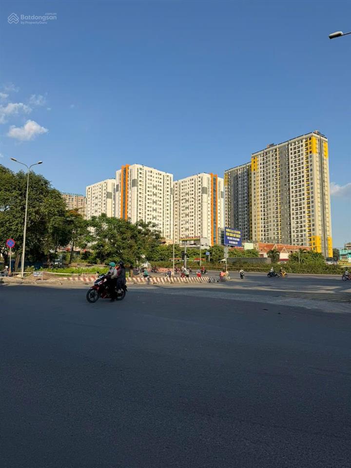 Cho thuê căn hộ 2pn, 2wc, 60m2 tại bcons polygon