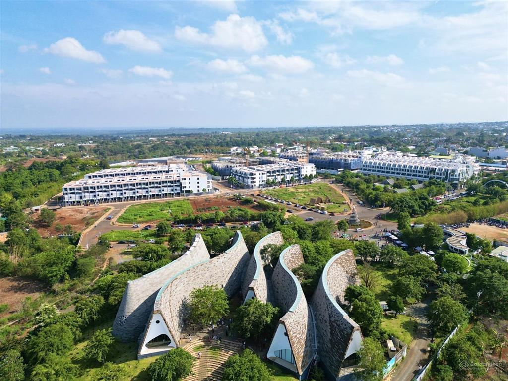 Bán căn shophouse 5 tầng dự án trung nguyên