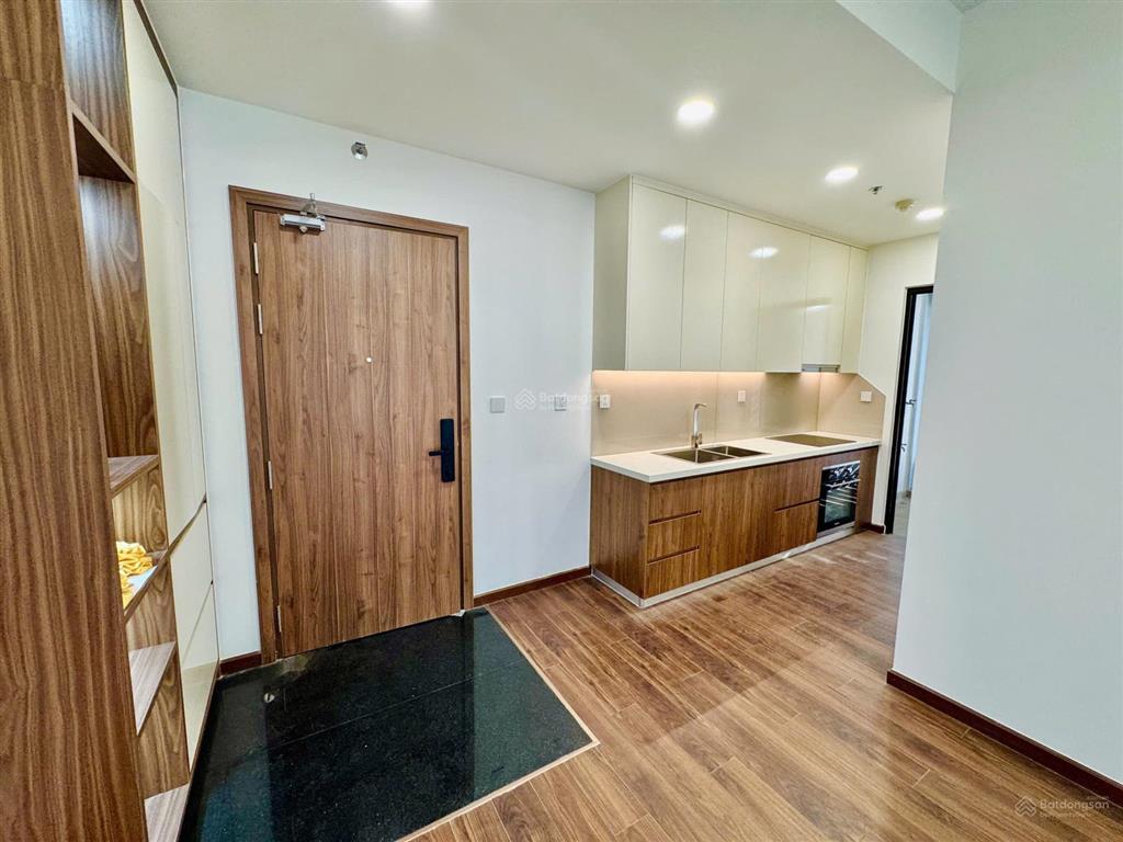 Bán căn góc 80m2 block neo, hướng đông nam mát mẻ. giá 4,6 tỷ, sổ hồng sẵn, hỗ trợ vay ngân hàng
