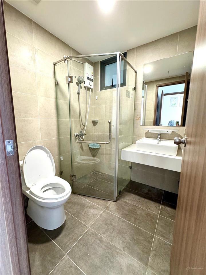 Cho thuê căn hộ akari 75m2 đầy đủ nội thất, nhà mới, sạch sẽ, ở liền, hướng đông mát mẻ.