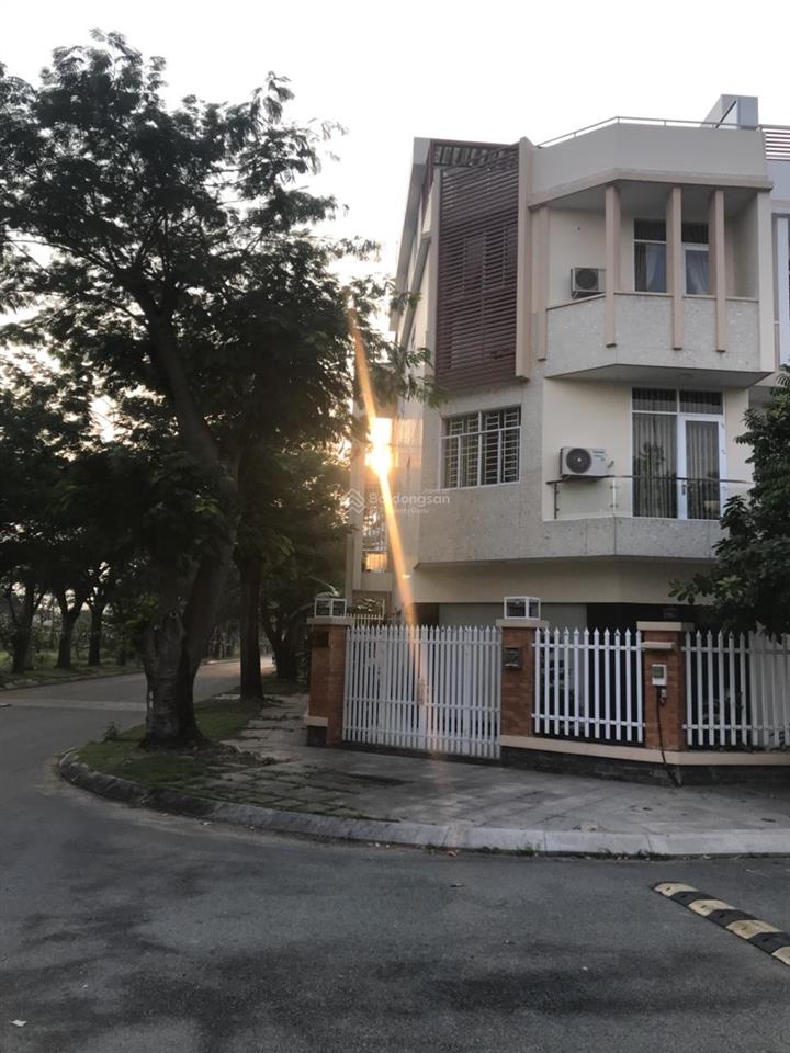 Cho con trai du học, bán nền 6mx20m, lô mặt tiền, giá 41tr bao hết, ở ngay sổ hồng 0909 719 ***