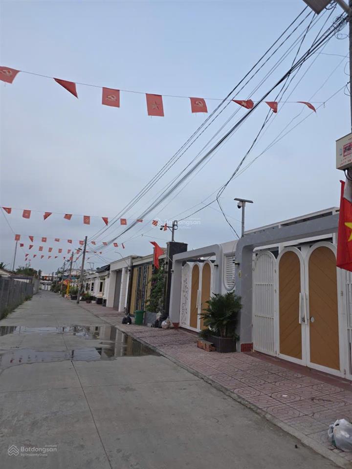 Chính chủ bán biệt thự cầu tràm, 300m2, giá 3,5 tỷ bao hết thổ cư, sổ hồng, vào ở ngay 0909 719 ***