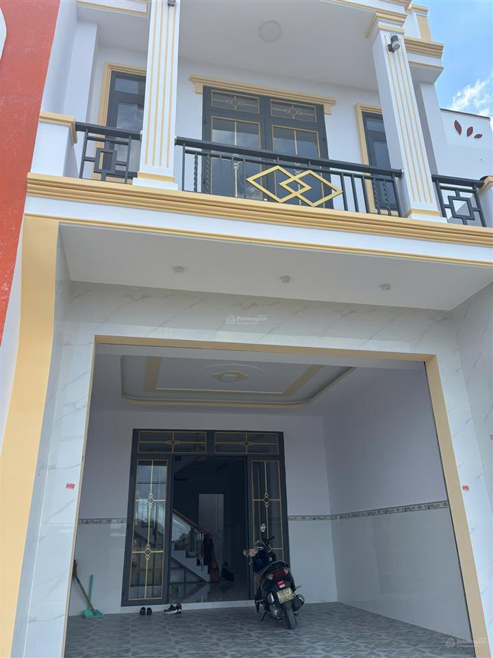 Bán nhà thật, không ảo sổ hồng riêng, 105m2, giá 3,3 tỷ bao hết, hoàn công, ở ngay 0909 719 ***