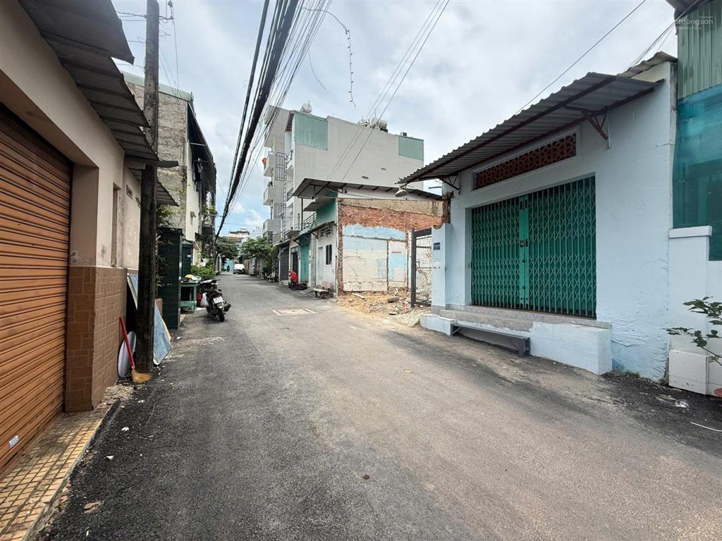 Kẹt vốn bán nhà đất đẹp 2mt trước sau hxh đường 385, tăng nhơn phú a, q9, dt 148m2, giá 9,5 tỷ tl