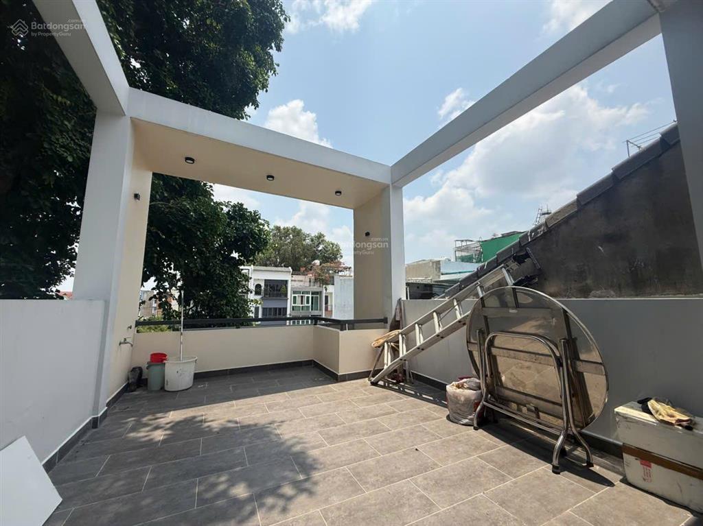 Bán căn nhà 3 tầng 1 sẹc đường man thiện , p. tăng nhơn phú  trung tâm hành chính  q9 giá 6.8ty