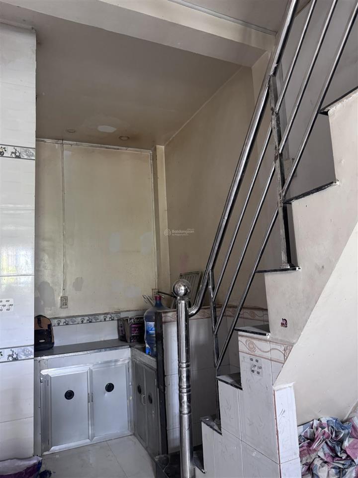 Bán 2ty650 / 40m2 đất ,nhà hẻm 803a đường kha vạn cân ,p.linh tây ,thủ đức