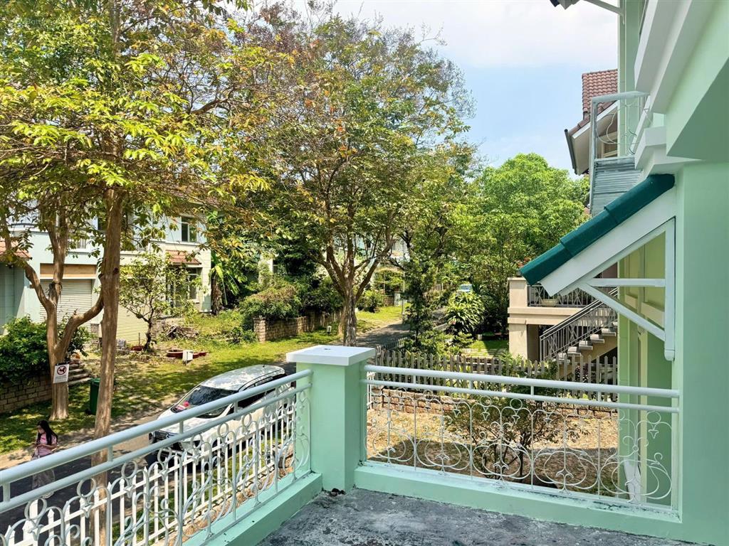 Biệt thự thảo nguyên , hoàng hữu nam, long thạnh mỹ, quận 9 dt (16x24) 386m2 giá 25ty