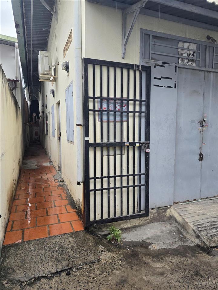 Bán nhà có dãy trọ cho thuê 9tr/tháng hẻm ba gác đg trần thị điệu , phước long b, dt 113m2 5.7ty
