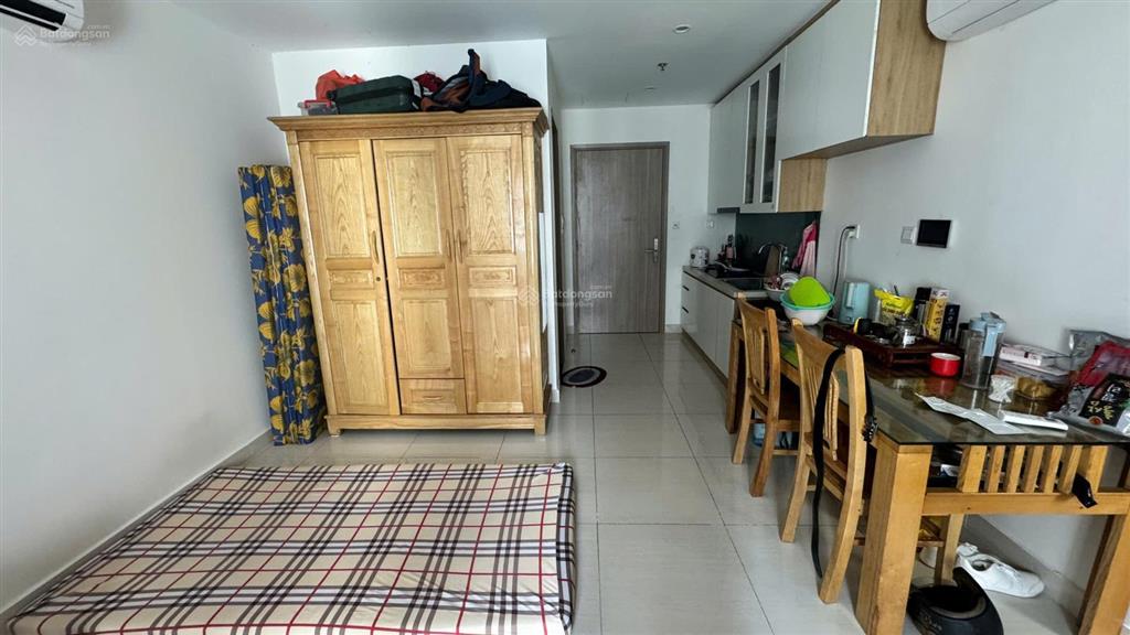 Bán lộ 200tr căn studio tầng 17 , tòa s6, vincity,nguyễn xiển , quận 9 giá 2ty