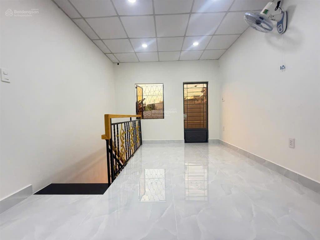 Bán nhà hẻm thông đường 265 phường hiệp phú, quận 9 dt 20m2 giá 1,95ty