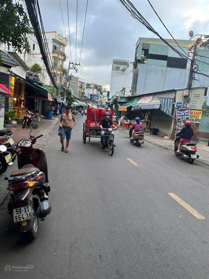 Bán nhà 1t1l hẻm 1 sẹc bên cạnh chợ đường 339, phước long b, quận 9 cũ giá 2,3 tỷ thương lượng